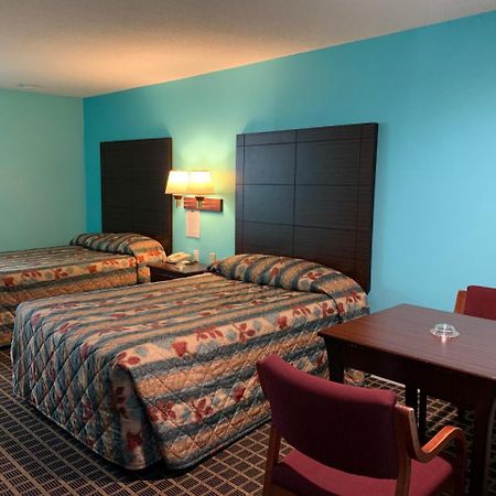 Scottish Inn - Клантон Экстерьер фото