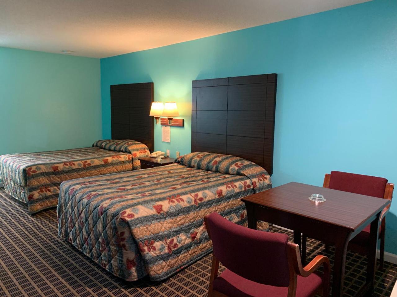 Scottish Inn - Клантон Экстерьер фото